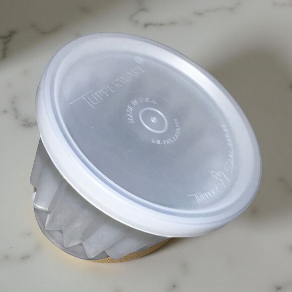 6 Vintage TUPPERWARE Ice Cream,Jello, Pudding, JEL-ETTE 3-PC Molds COMPLETE - Picture 4 of 4